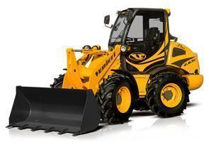 2.63C PLUS Peso 4.800 Kg Cuchara 0,7-1,2 m3 Ancho 1.700 mm Potencia 50 CV Italiano Inglés