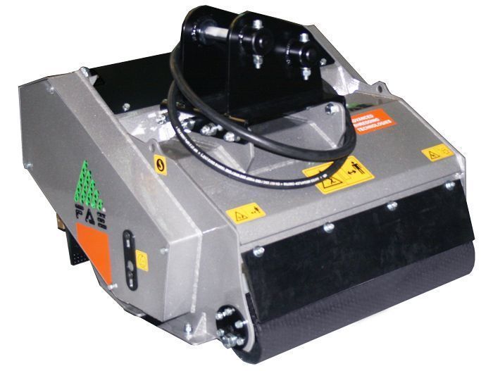 PML/HY 50 Peso Excavadora 1,5-3,5 tn Ancho de Trabajo 500 mm Potencia Excavadora 20-35 CV Diámetro Máx. Trituración 2 cm Rotor Martillos/Cuchillas Flotantes Español Inglés
