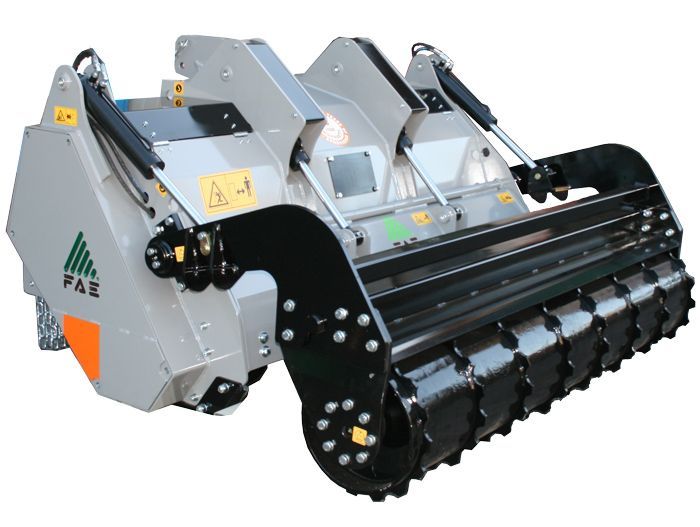 SFL 150 Ancho de Trabajo 1590 mm Potencia Tractor 120-160 CV Diámetro Máx. Trituración 15 cm Rotor Dientes Fijos Profundidad De Trabajo 15 cm Español Inglés