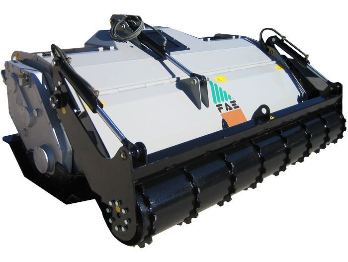 SSL 150 Ancho de Trabajo 1580 mm Potencia Tractor 100-160 CV Diámetro Máx. Trituración 30 cm Rotor Dientes Fijos Profundidad De Trabajo 30 cm Español Inglés