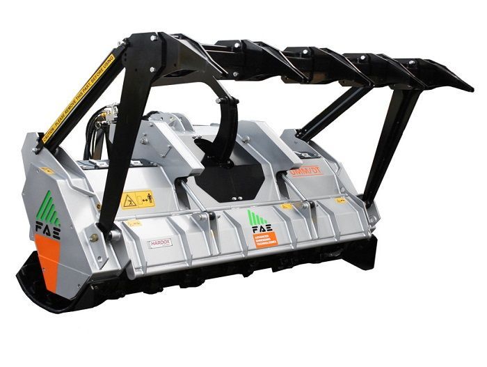 UMM/DT 200 Ancho de Trabajo 2070 mm Potencia Tractor 140-240 CV Diámetro Máx. Trituración 30 cm Rotor Dientes Fijos Español Inglés