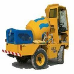 415-2 Potencia 50 CV Capacidad tambor 1,1 m3 Producción 4,4m3/h Rotación tambor 180º Velocidad MAX 20 km/h Pendiente superable 40% Peso 2.600 Kg Inglés