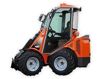 45T Motor ISUZU Potencia 38 CV Bombas 66 l/min Capacidad de carga 1.000 Kg Altura de descarga 3.300 mm Ancho 1.300 mm Peso 2.050 Kg Inglés