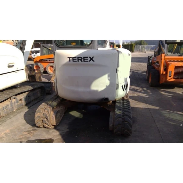 TEREX SCHAEFF TC 37 usada año 2007, revisada y lista para obra.