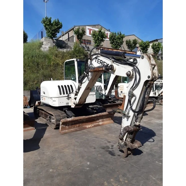Excavadora Terex Schaeff TC 75 usada.