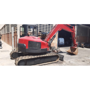 YANMAR (Japón) VIO 70 Diésel.