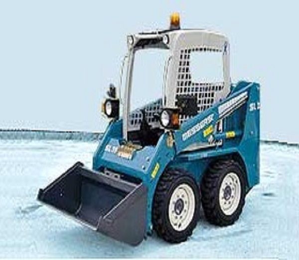 Motor KUBOTA D1703-M Potencia 34 CV Capacidad operativa 900 kg Anchura 1.250 mm Peso 1.850 kg