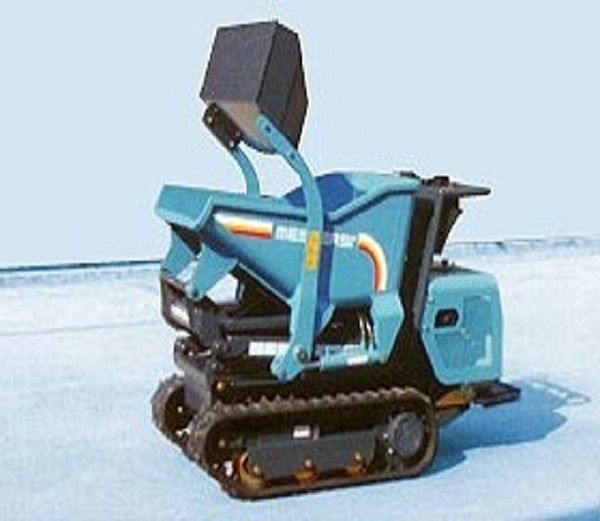 Cap. operativa 0,3 -0,21 m3 Capacidad caja 0,5 - 0,35 m3 Potencia 13 CV Anchura 800 mm Peso 900 kg