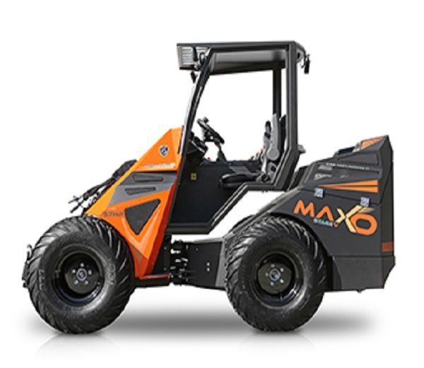 MAXO 50S Motor YANMAR Potencia 49 CV Bombas 72 l/min Capacidad de carga 2.100 Kg Altura de descarga 3.300 mm Ancho 1.500 mm Peso 2.250 Kg Italiano
