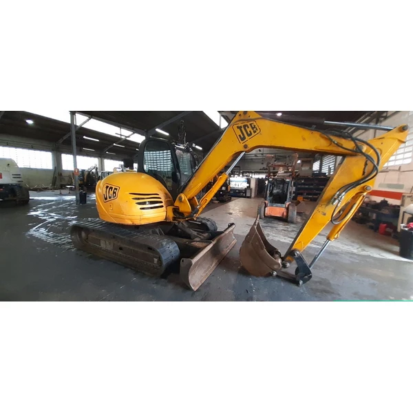 Mini Excavadora JCB 8080 segunda mano.