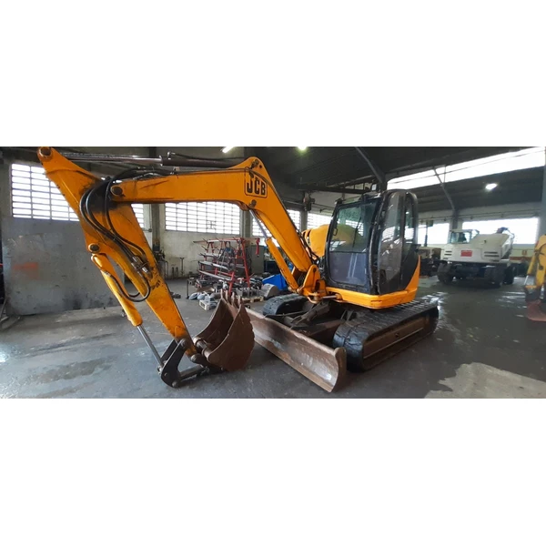 Mini Excavadora JCB 8080.