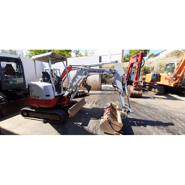 TAKEUCHI TB 23R PRODUCTOS VENDIDOS.