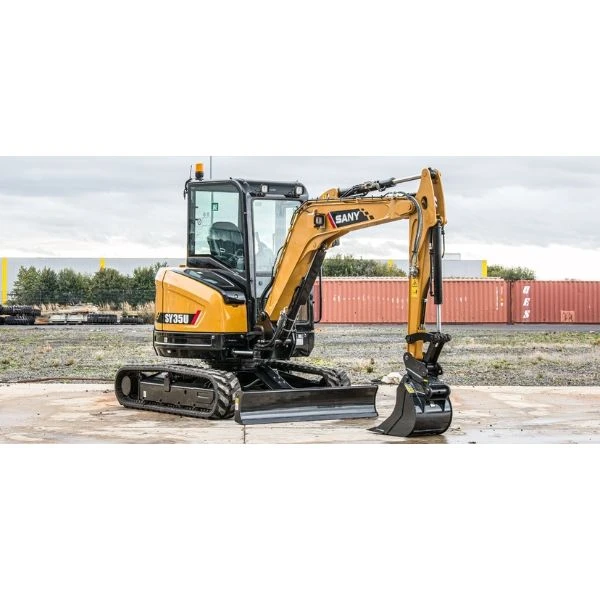 Vista completa de la mini excavadora SANY SY35U en zona industrial