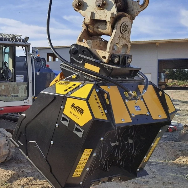 Cuchara seleccionadora MB HDS312, 0,35 m³, para excavadora 7‑11 t. Nuevo, caudal 75‑100 l/min. Distribuida por GRUPOCIBSA.