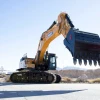 Excavadora SANY SY750H trabajando con cuchara reforzada, ideal para minería y construcción pesada con alto volumen de carga y profundidad extendida.