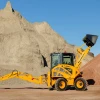 Venieri 1.33C con brazo excavador trasero extendido.