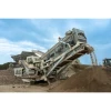 Reciclaje de residuos de construcción con la CAMS Centauro L120.56, destacando su capacidad para procesar materiales inertes y escombros.