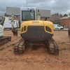 Parte trasera de la excavadora Wacker Neuson 75 Z 3 con chasis compacto en GRUPOCIBSA.