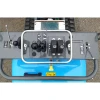 Controles de precisión del Messersi TC100 con mando ergonómico y joystick hidráulico.