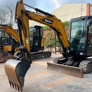 Excavadora SANY SY35U De Segunda Mano Vista Lateral.