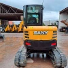 Vista trasera de la mini excavadora SANY SY50U usada.