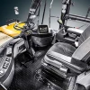 Cabina ergonómica del Reachstacker SANY SRSC4535G5 con joystick y panel de control GRUPOCIBSA.