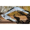 SANY SY19E2 con brazo y cilindros en vista lateral; miniexcavadora eléctrica con desviación de pluma para trabajar junto a muros.