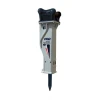 Martillo hidráulico Furukawa FXJ1070 montado en excavadora grande, ideal para trabajos de construcción, demolición y excavación, distribuido por GRUPOCIBSA en España.