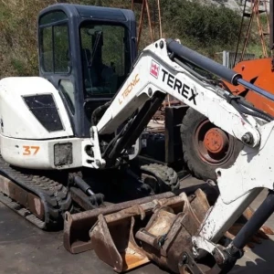 Miniexcavadora Bobcat 435 HAG De Cadenas En Estado Usado.
