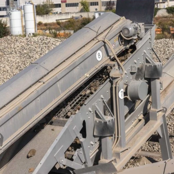 Detalle técnico de los sistemas de transporte en cribas CAMS uvs 36, uvs 42, uvs 56 y uvs 25-2 de GRUPOCIBSA.